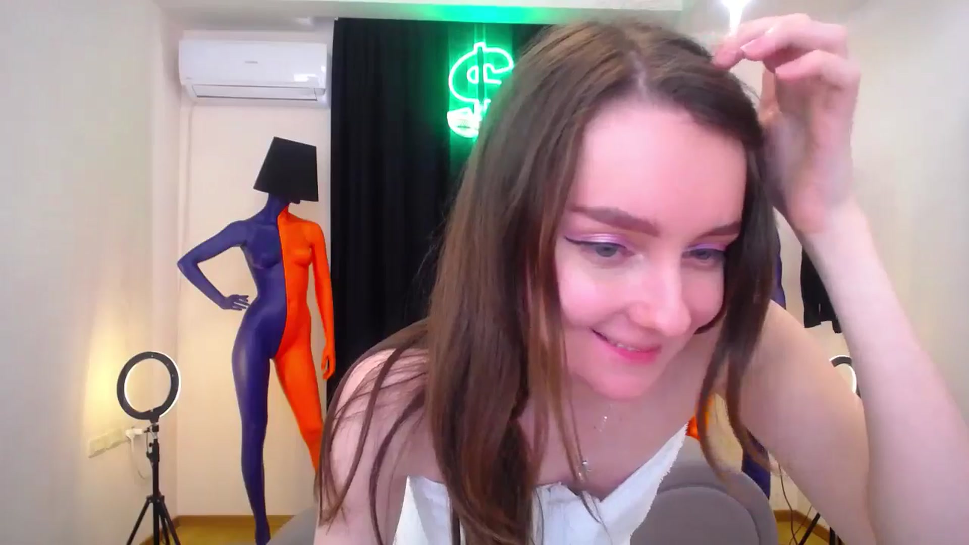 Gallery image thumbnail from Milim_Nava's myfreecams stream on, 05/22/2024, 12:46 image 5 of 20