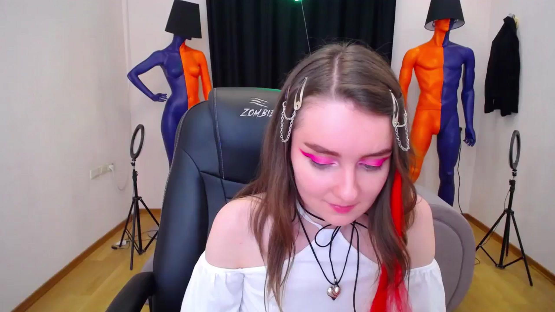 Gallery image thumbnail from Milim_Nava's myfreecams stream on, 05/27/2024, 20:28 image 13 of 20