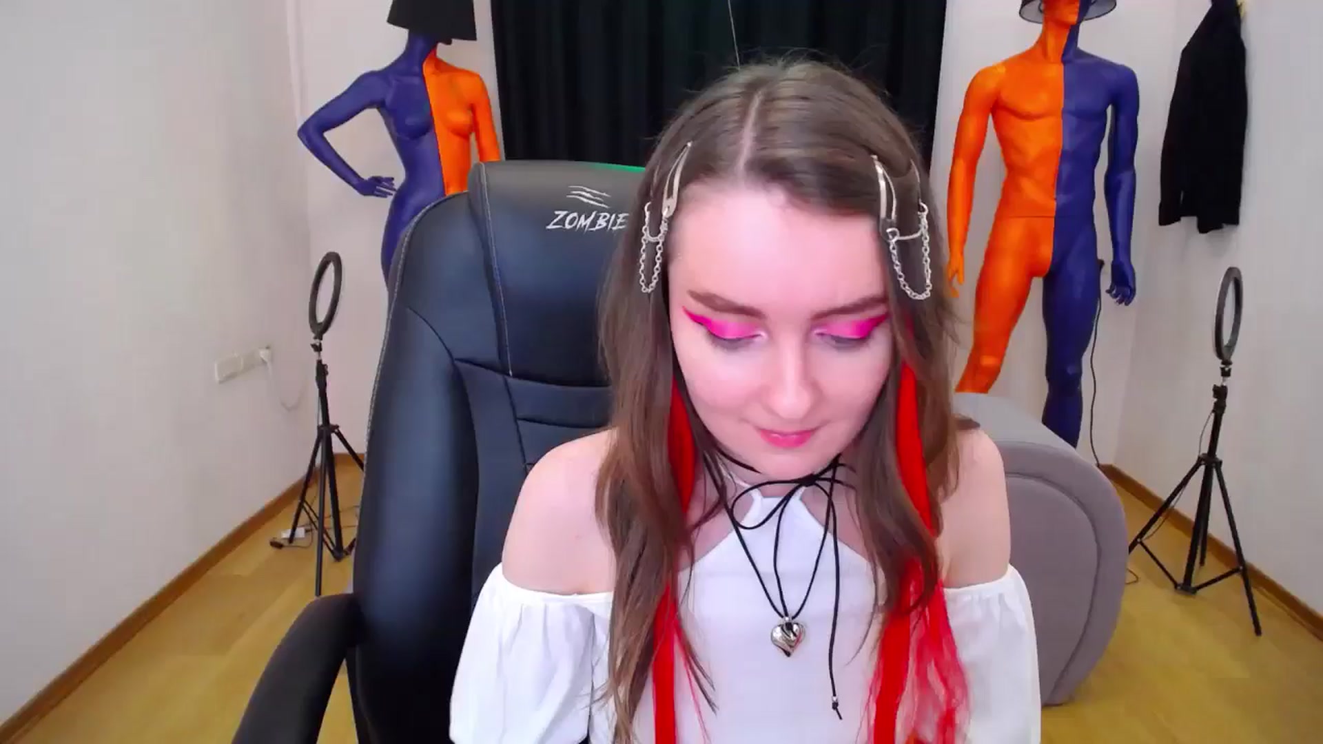 Gallery image thumbnail from Milim_Nava's myfreecams stream on, 05/27/2024, 20:28 image 3 of 20