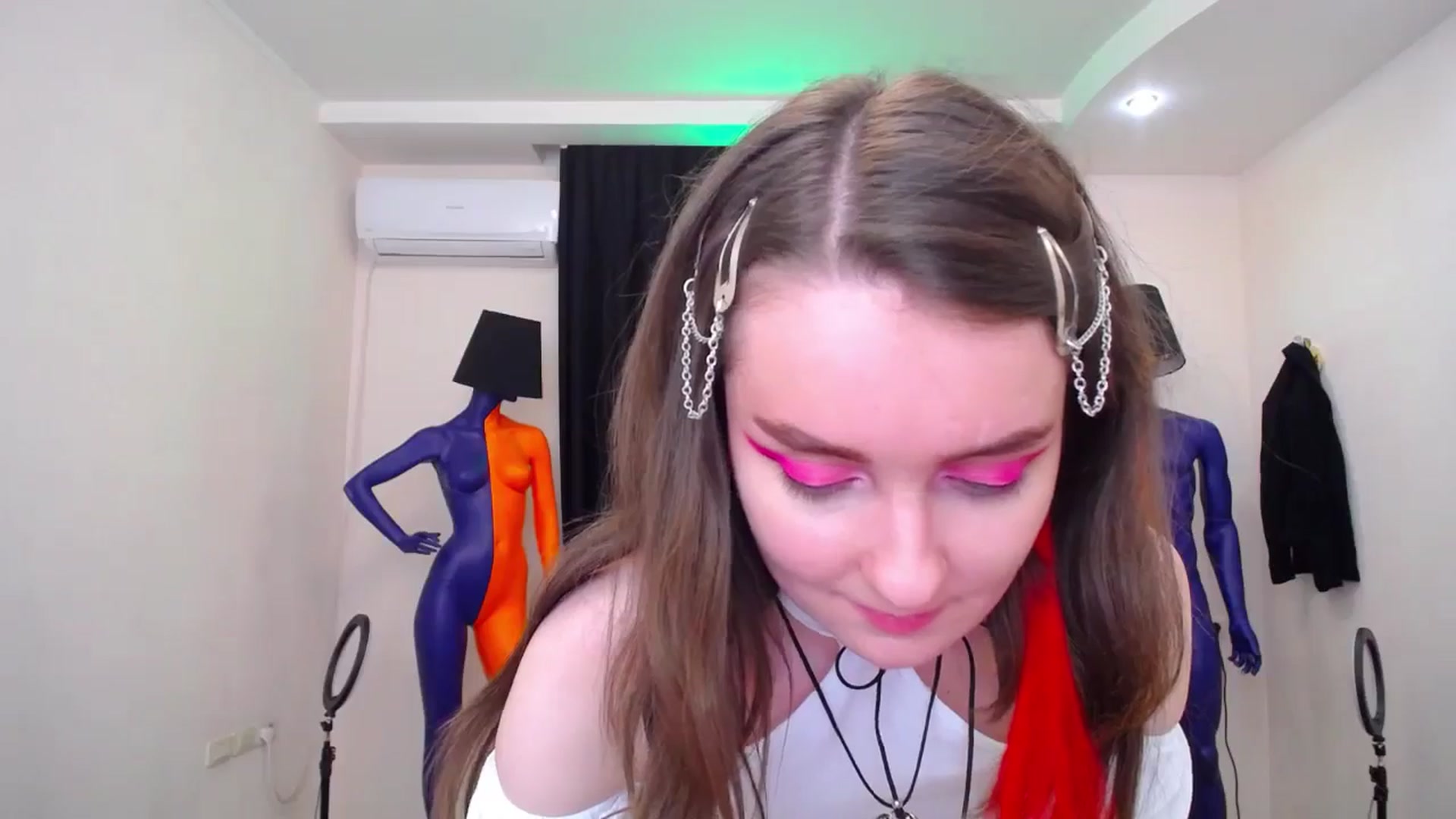 Gallery image thumbnail from Milim_Nava's myfreecams stream on, 05/27/2024, 20:28 image 17 of 20
