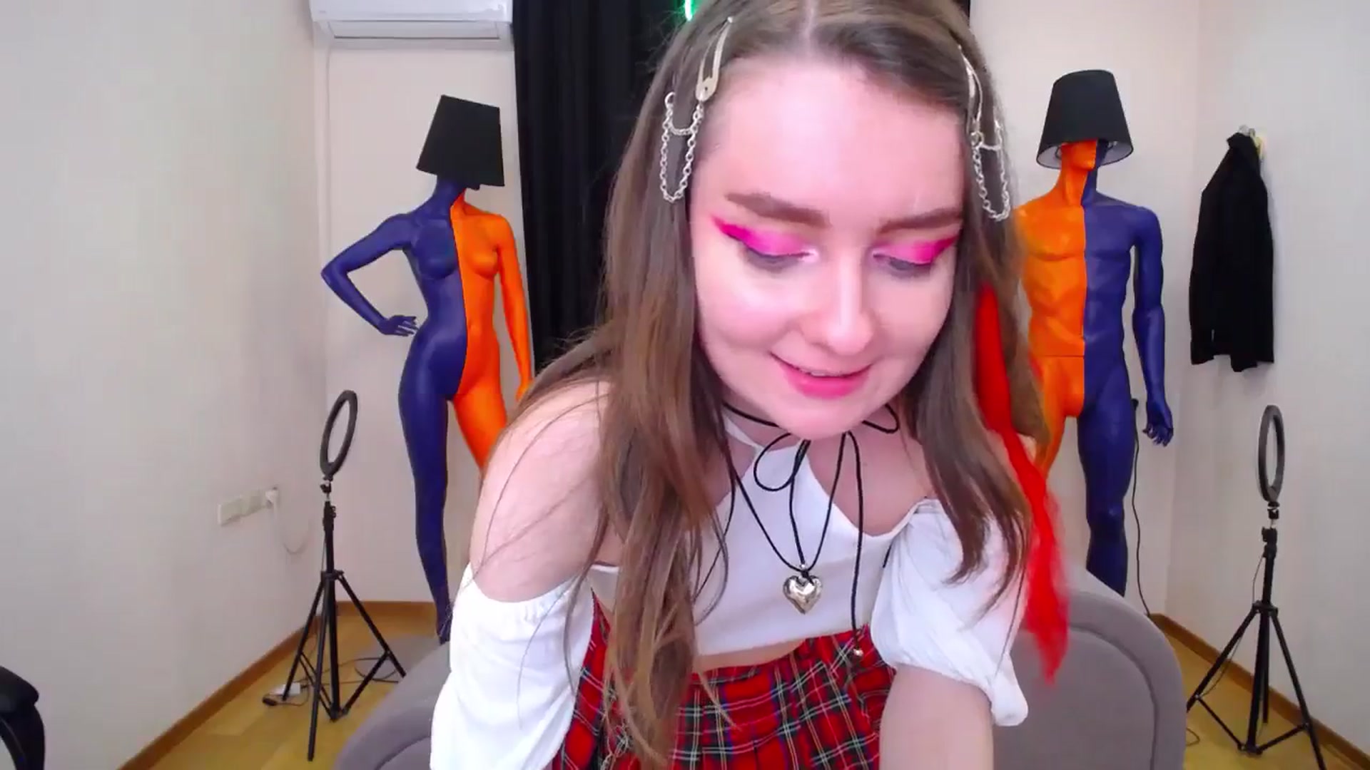 Gallery image thumbnail from Milim_Nava's myfreecams stream on, 05/27/2024, 20:28 image 12 of 20