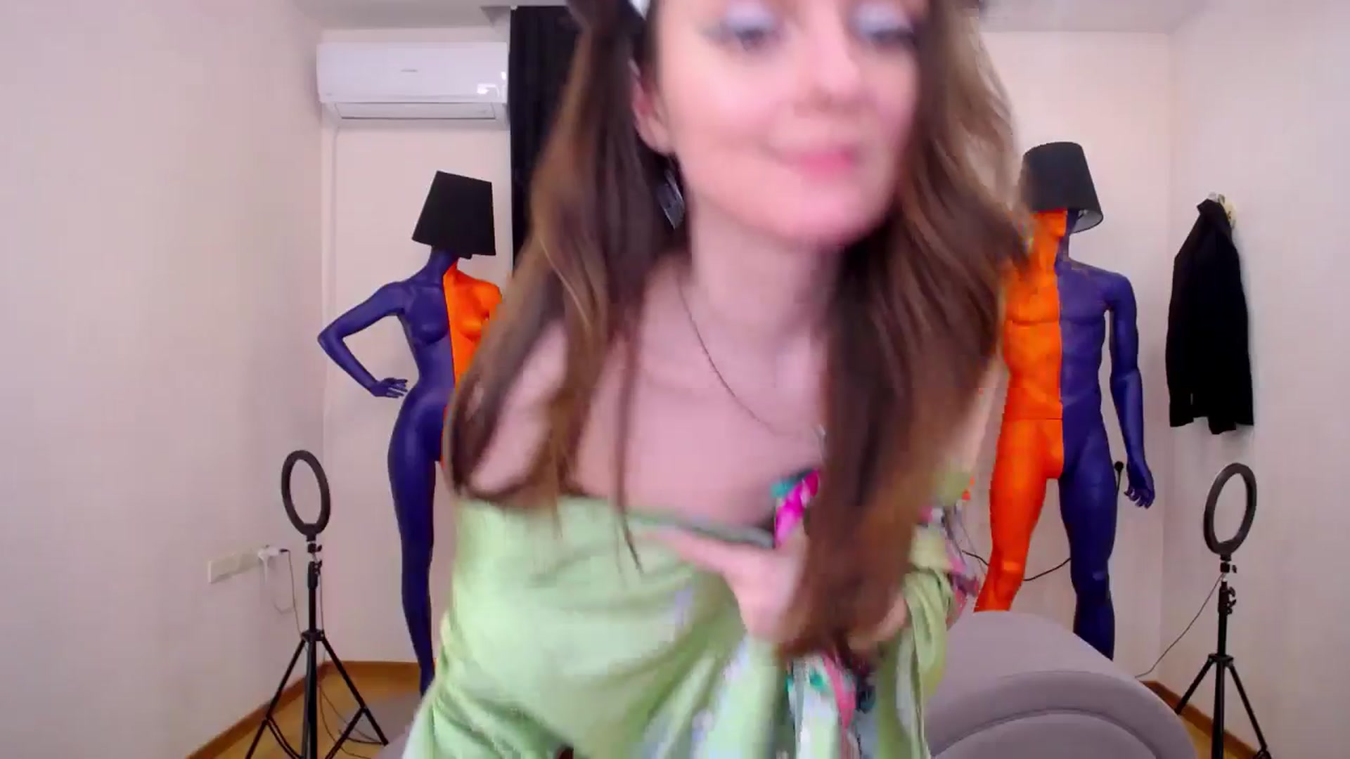 Gallery image thumbnail from Milim_Nava's myfreecams stream on, 05/31/2024, 09:32 image 16 of 20