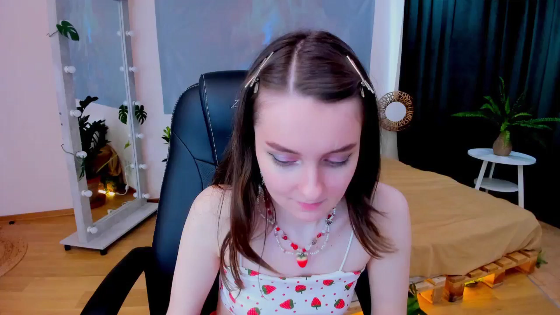 Gallery image thumbnail from Milim_Nava's myfreecams stream on, 06/04/2024, 12:27 image 16 of 20
