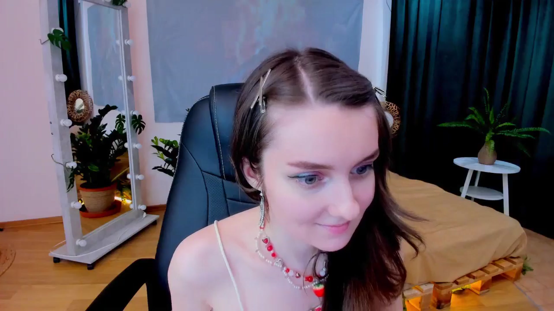Gallery image thumbnail from Milim_Nava's myfreecams stream on, 06/04/2024, 15:08 image 3 of 20
