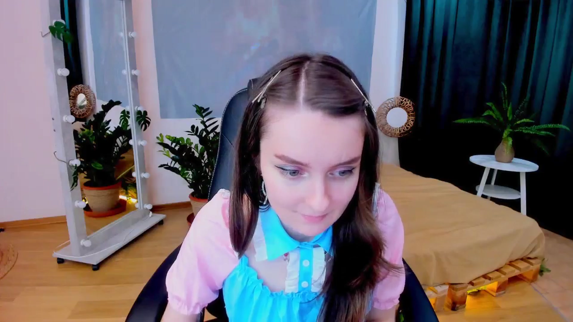 Gallery image thumbnail from Milim_Nava's myfreecams stream on, 06/04/2024, 15:08 image 12 of 20