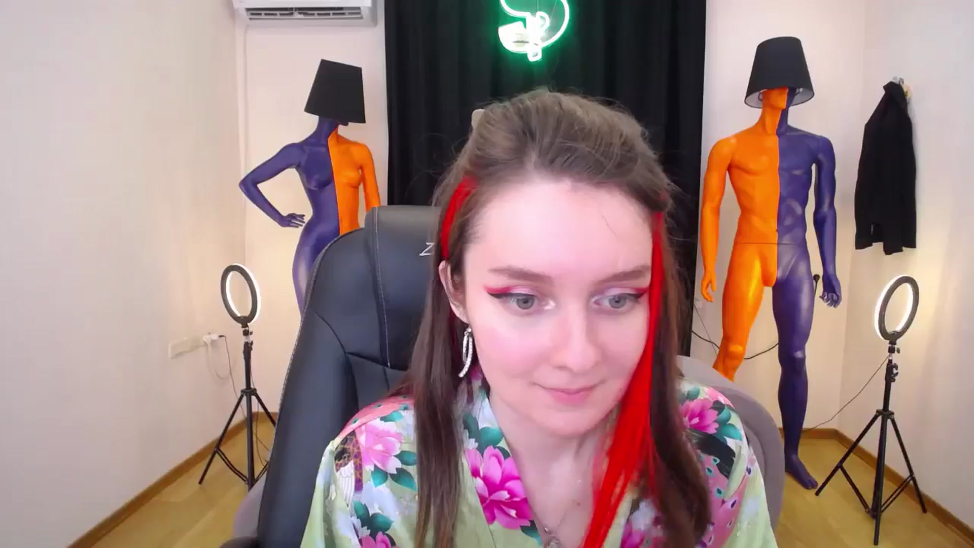 Gallery image thumbnail from Milim_Nava's myfreecams stream on, 06/05/2024, 16:34 image 15 of 20