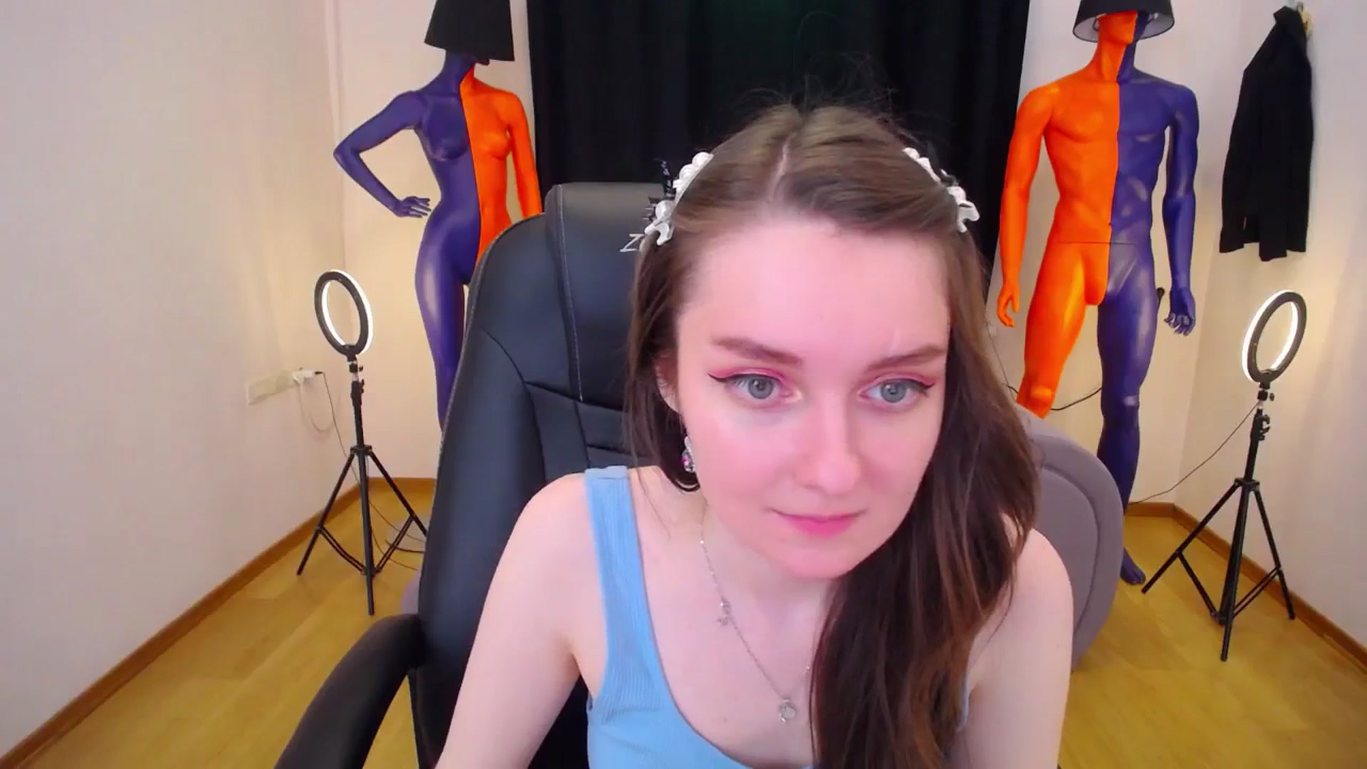 Gallery image thumbnail from Milim_Nava's myfreecams stream on, 06/07/2024, 09:12 image 7 of 20
