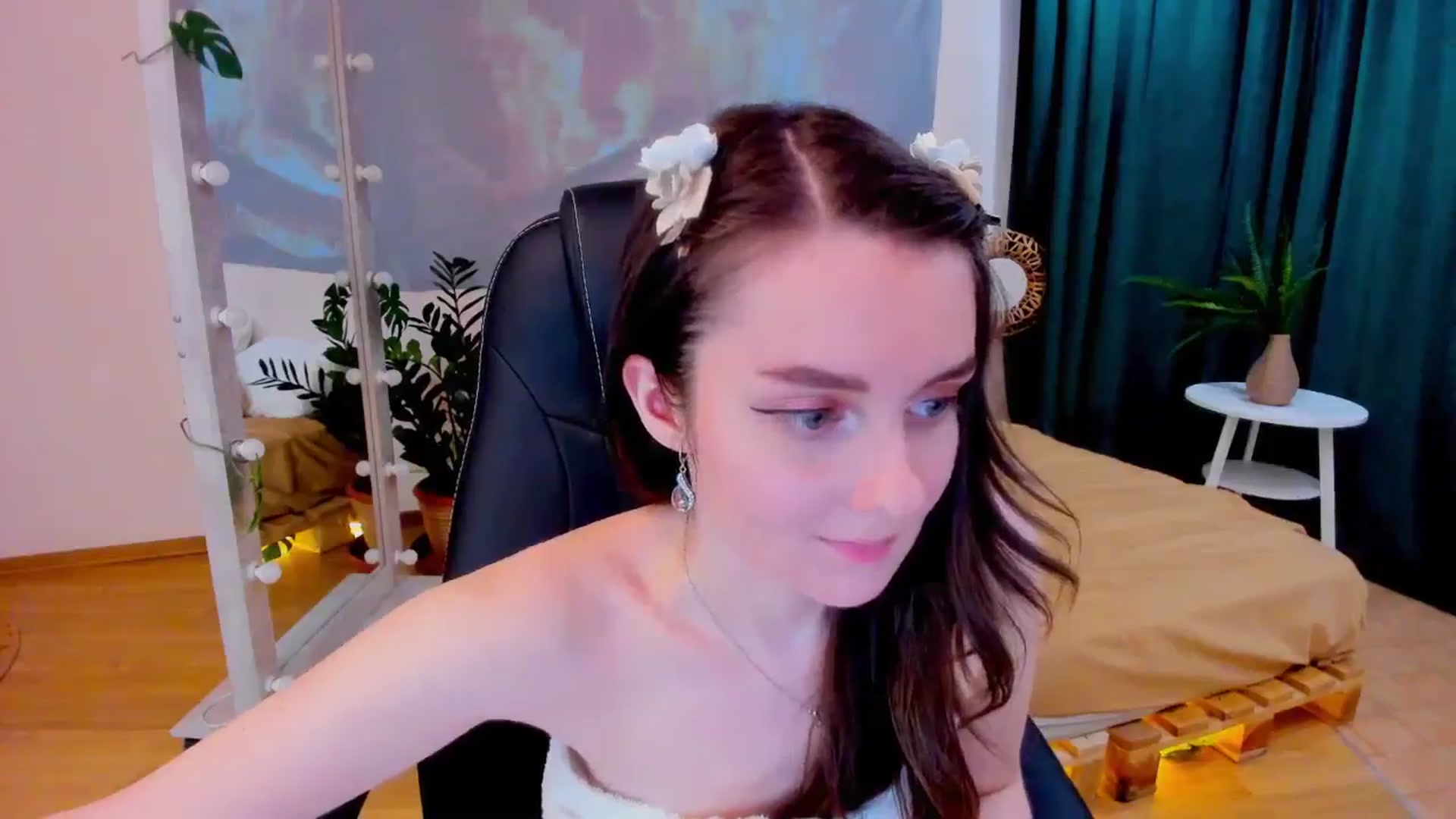 Gallery image thumbnail from Milim_Nava's myfreecams stream on, 06/10/2024, 07:30 image 2 of 20