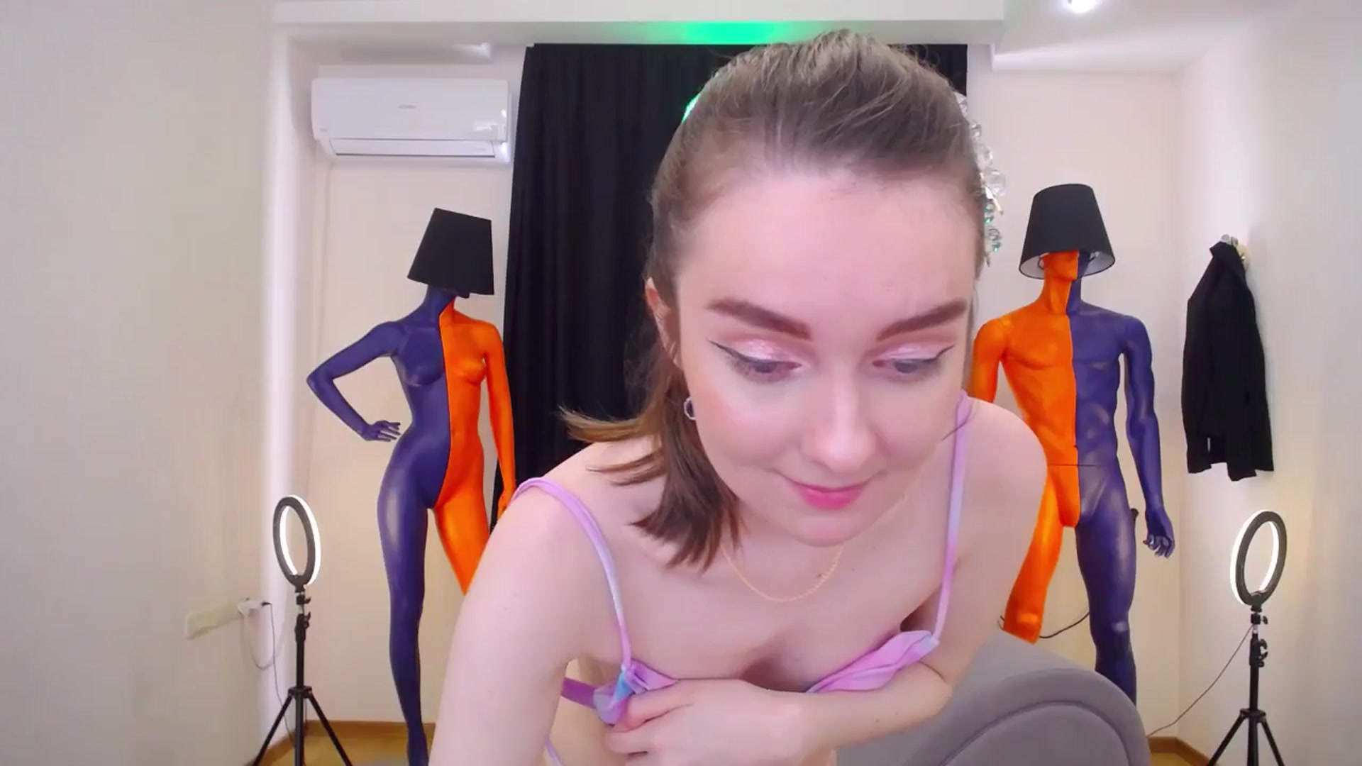 Gallery image thumbnail from Milim_Nava's myfreecams stream on, 06/11/2024, 14:18 image 10 of 20