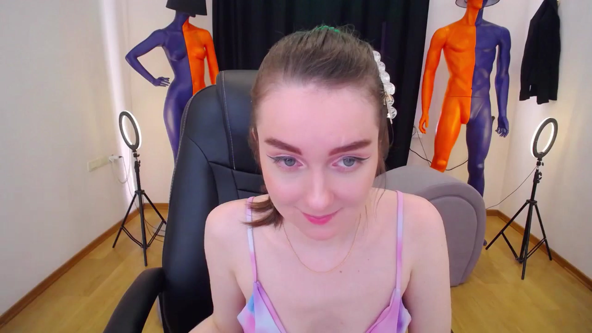 Gallery image thumbnail from Milim_Nava's myfreecams stream on, 06/11/2024, 14:18 image 16 of 20