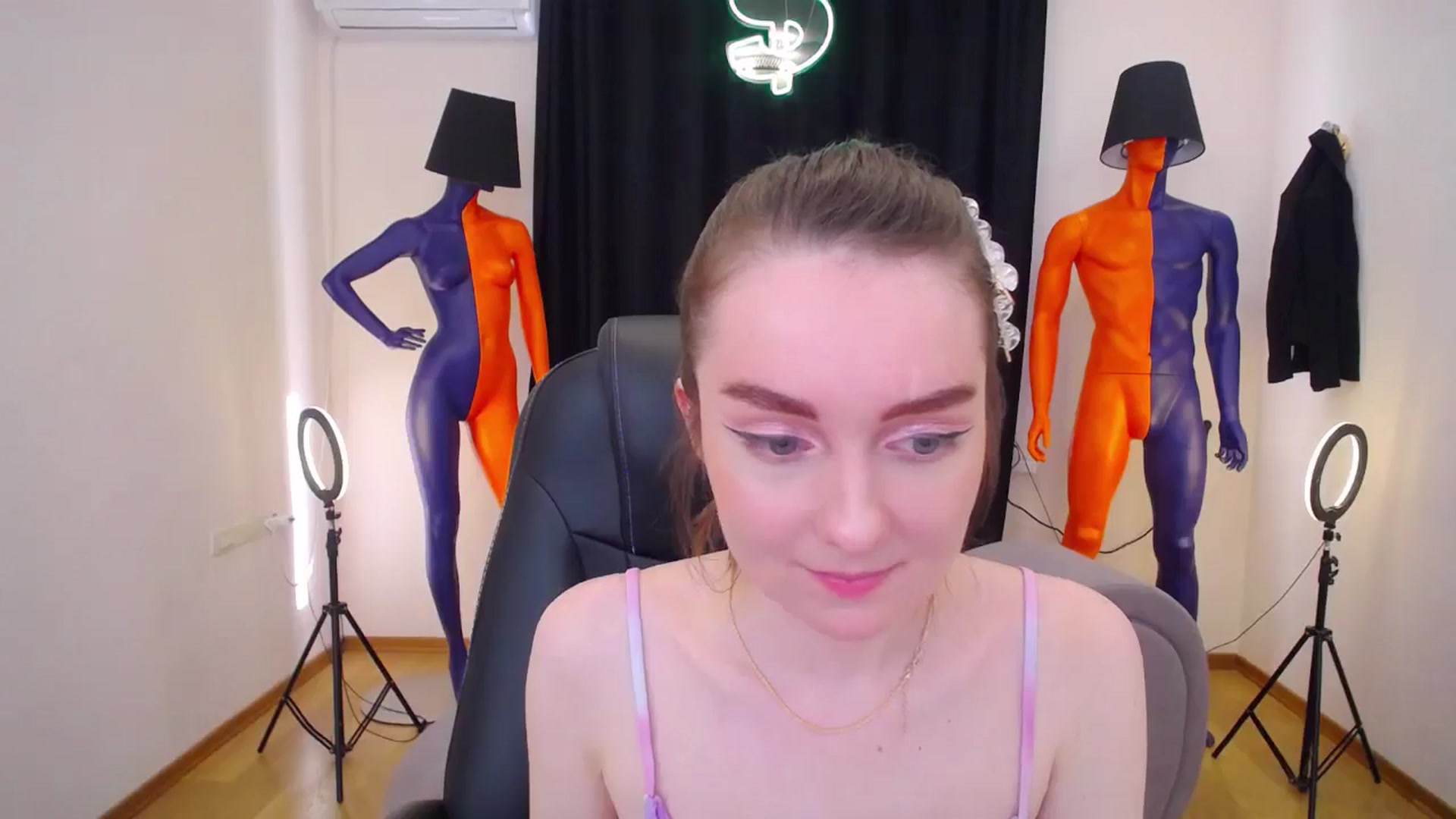 Gallery image thumbnail from Milim_Nava's myfreecams stream on, 06/11/2024, 14:36 image 13 of 20