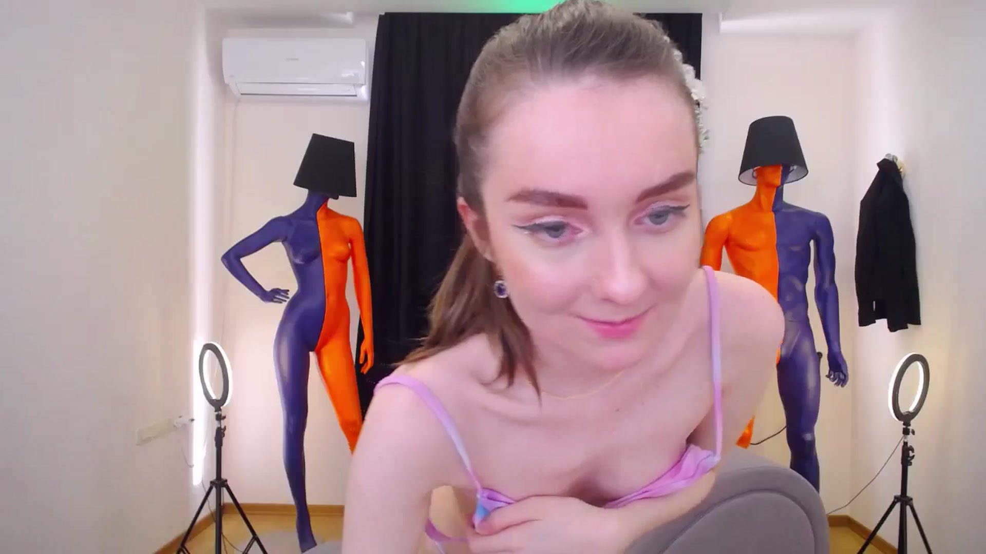 Gallery image thumbnail from Milim_Nava's myfreecams stream on, 06/11/2024, 14:36 image 9 of 20