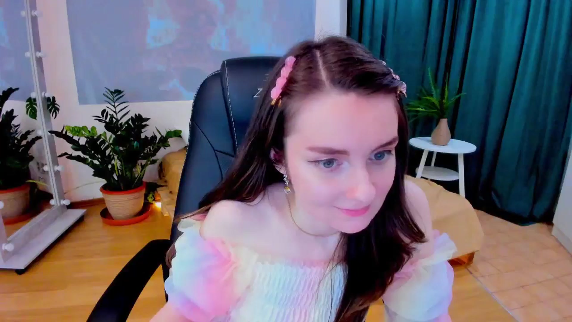 Gallery image thumbnail from Milim_Nava's myfreecams stream on, 06/13/2024, 07:47 image 7 of 20