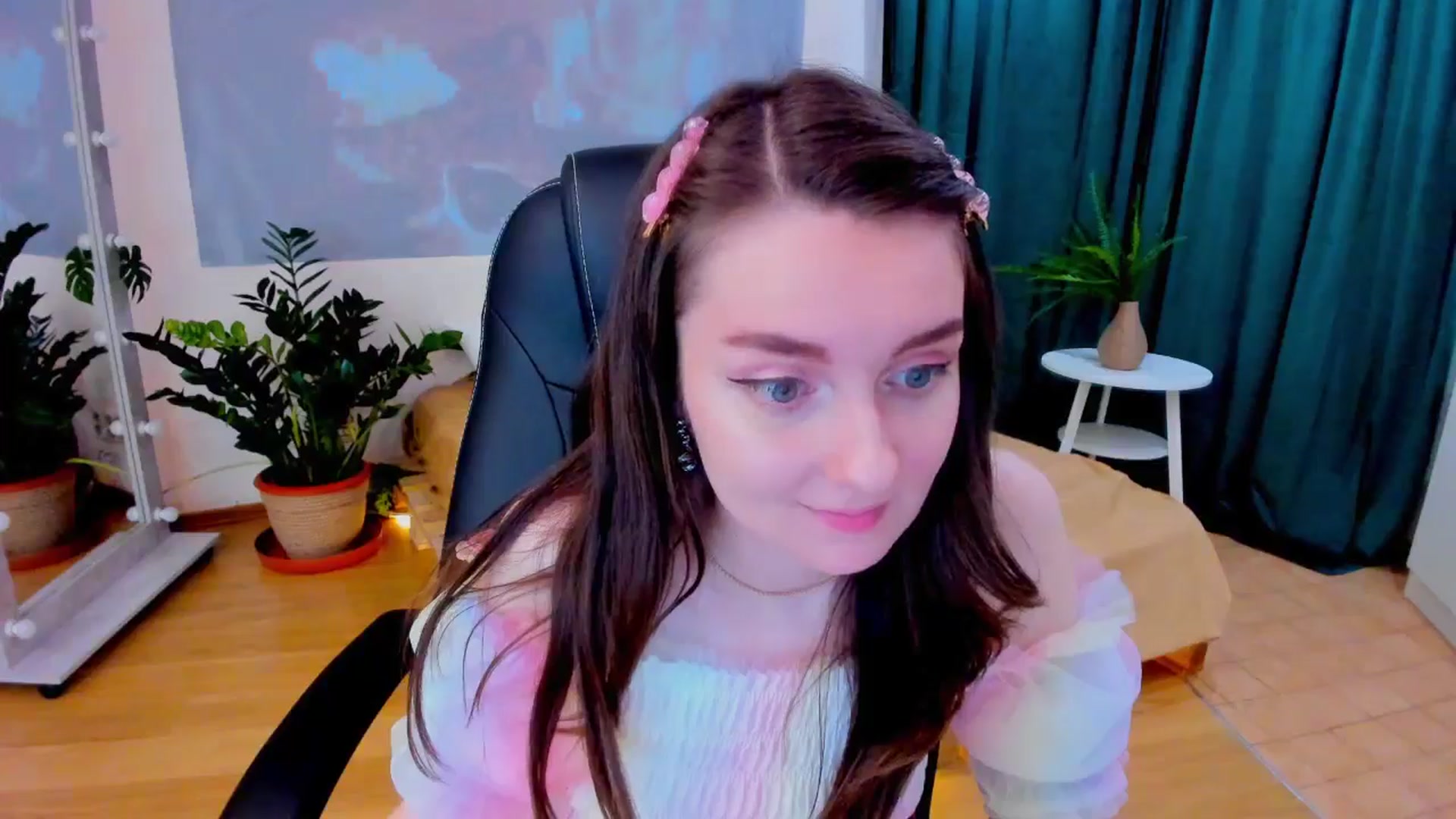 Gallery image thumbnail from Milim_Nava's myfreecams stream on, 06/13/2024, 07:47 image 5 of 20