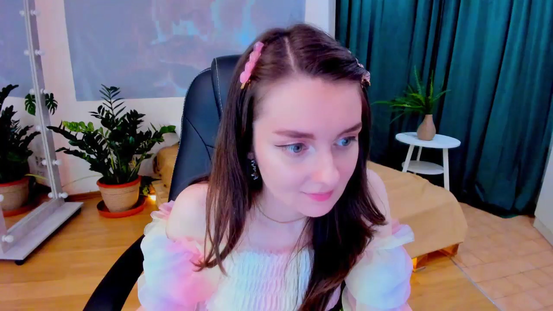 Gallery image thumbnail from Milim_Nava's myfreecams stream on, 06/13/2024, 07:47 image 3 of 20