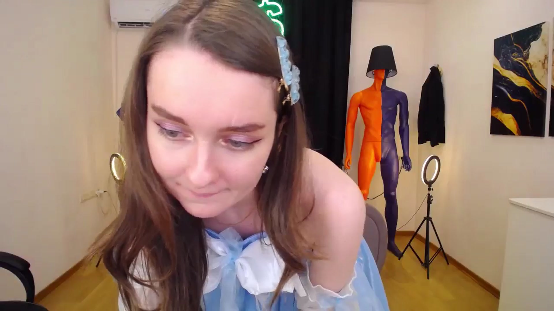 Gallery image thumbnail from Milim_Nava's myfreecams stream on, 06/14/2024, 12:14 image 16 of 20