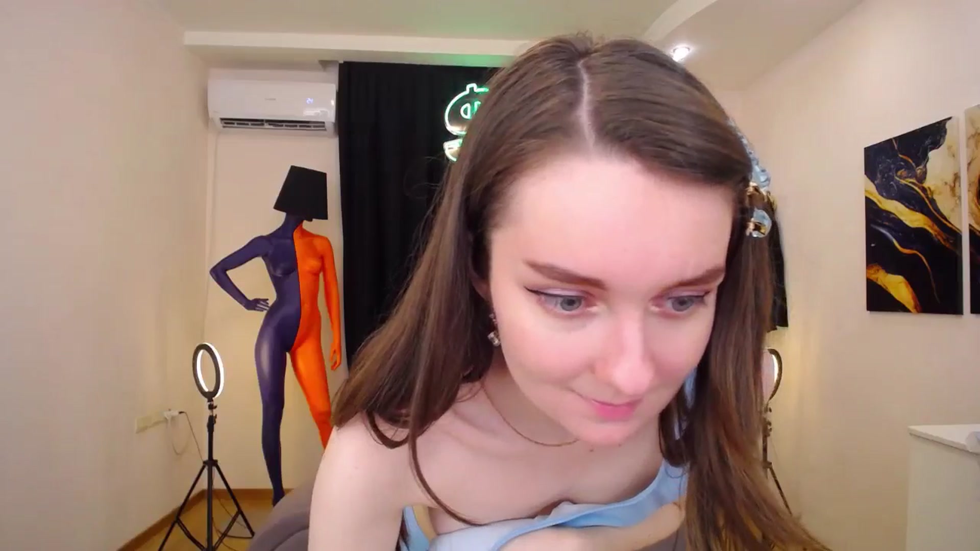 Gallery image thumbnail from Milim_Nava's myfreecams stream on, 06/14/2024, 15:58 image 18 of 20