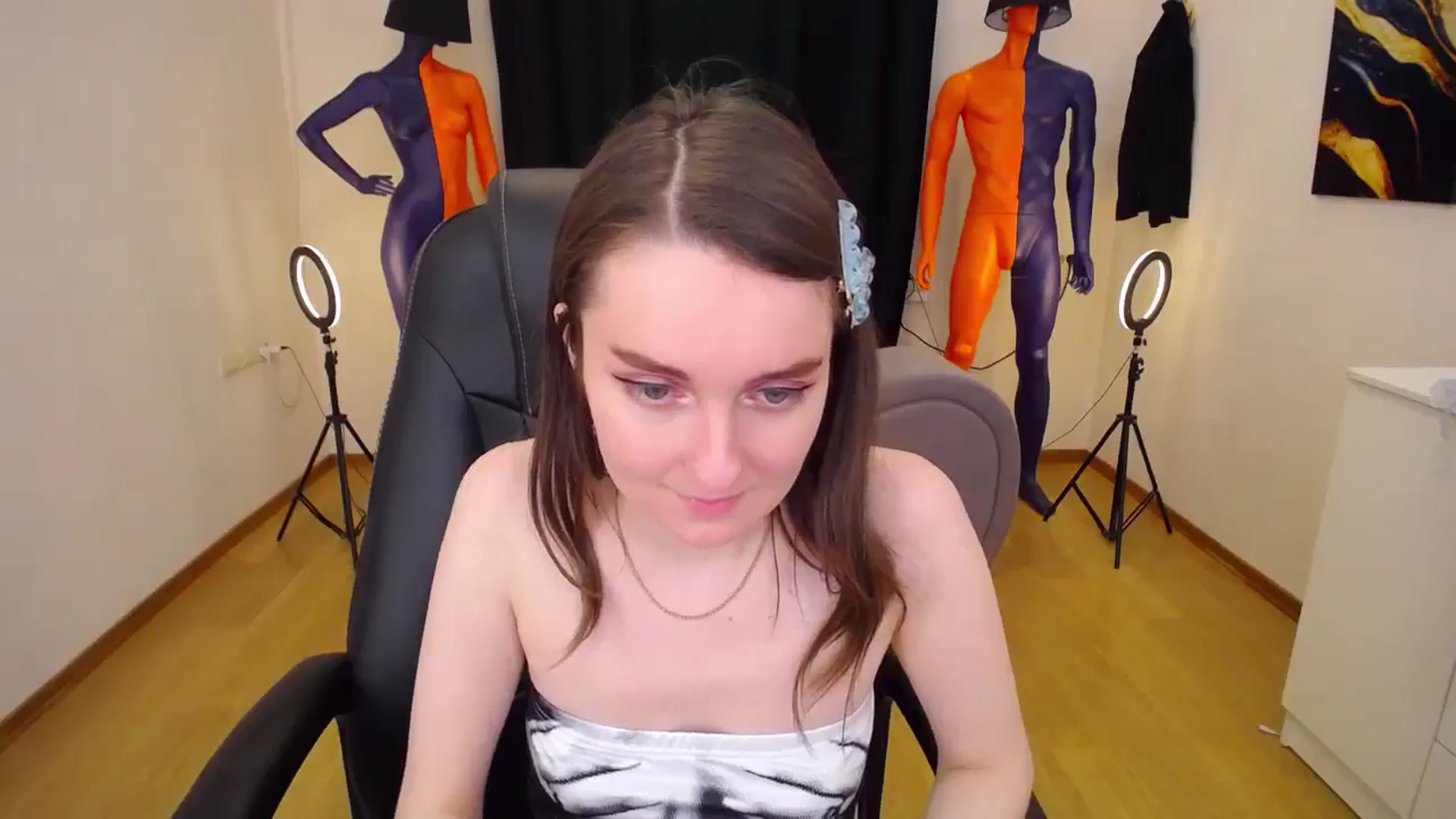 Gallery image thumbnail from Milim_Nava's myfreecams stream on, 06/14/2024, 17:03 image 11 of 20