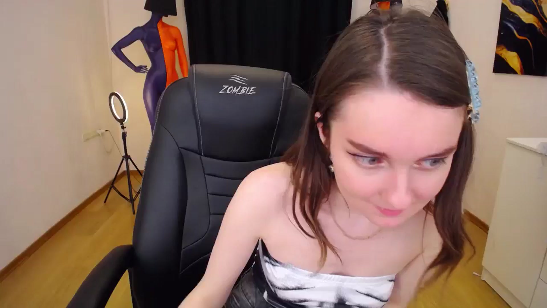 Gallery image thumbnail from Milim_Nava's myfreecams stream on, 06/14/2024, 17:03 image 6 of 20