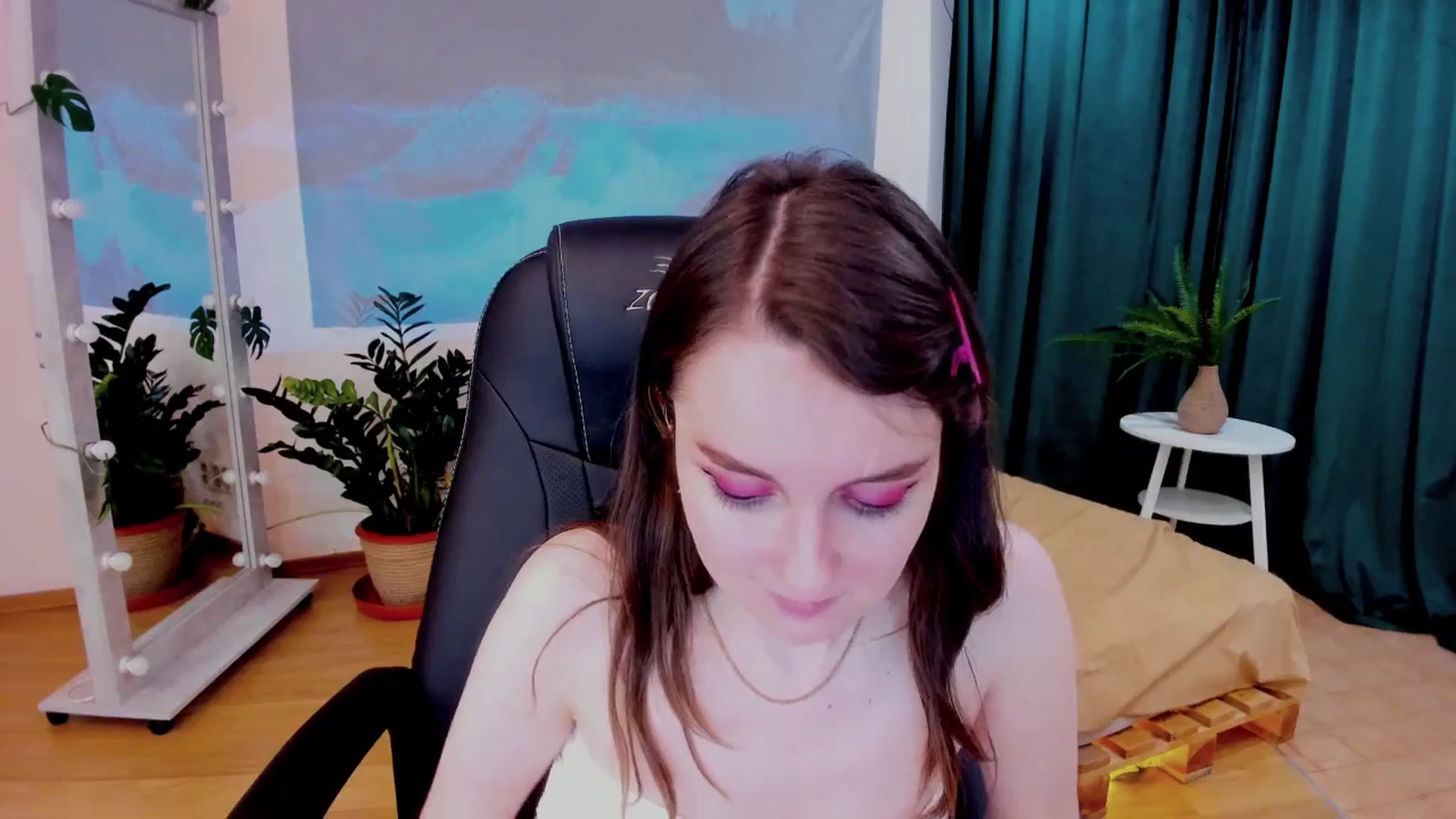Gallery image thumbnail from Milim_Nava's myfreecams stream on, 06/16/2024, 10:20 image 17 of 20