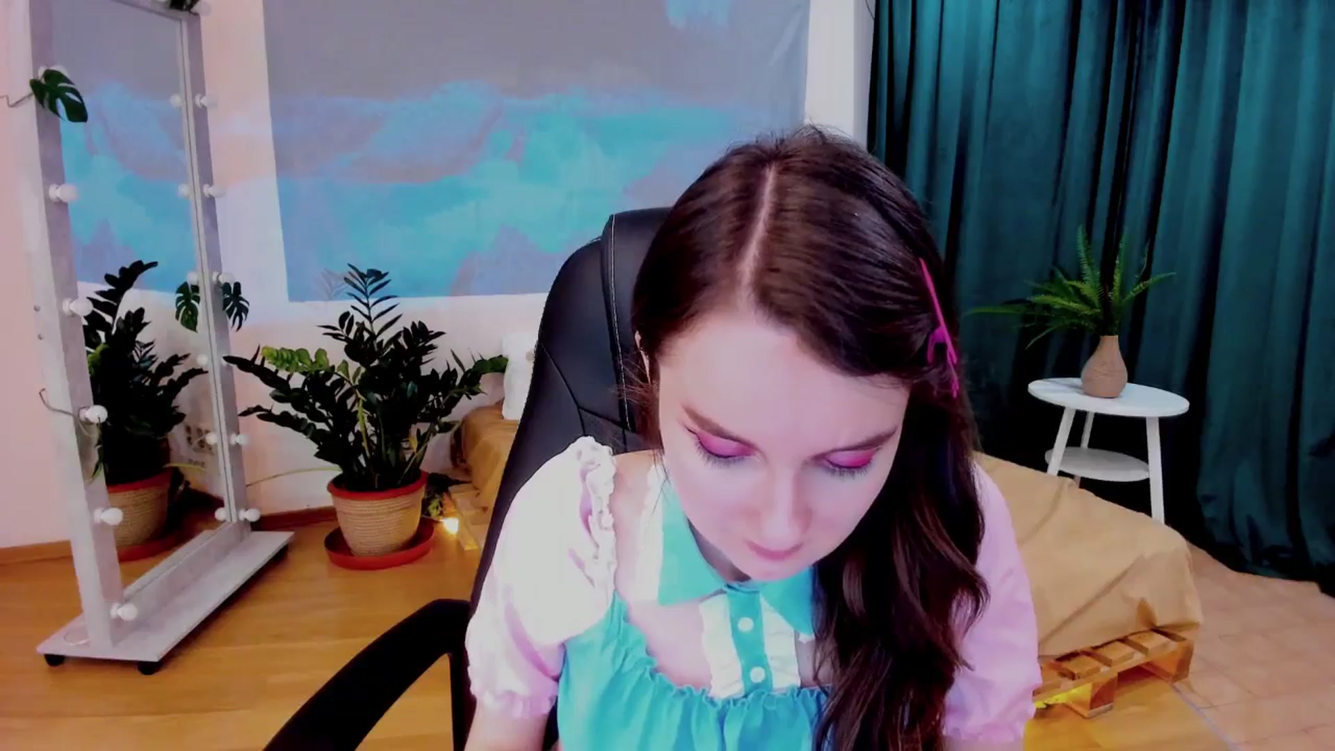 Gallery image thumbnail from Milim_Nava's myfreecams stream on, 06/16/2024, 10:20 image 9 of 20