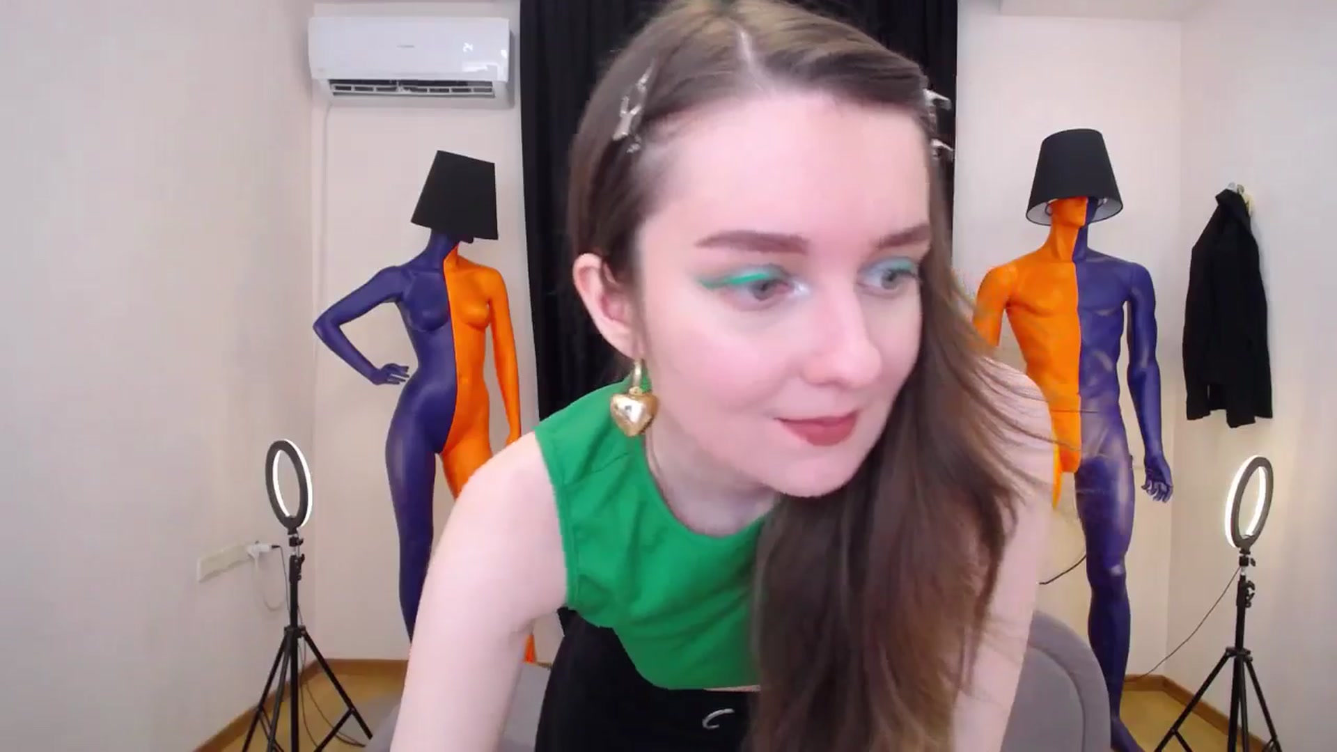 Gallery image thumbnail from Milim_Nava's myfreecams stream on, 06/20/2024, 10:49 image 7 of 20