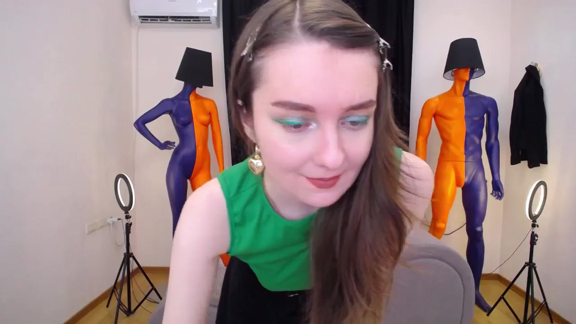 Gallery image thumbnail from Milim_Nava's myfreecams stream on, 06/20/2024, 10:49 image 16 of 20