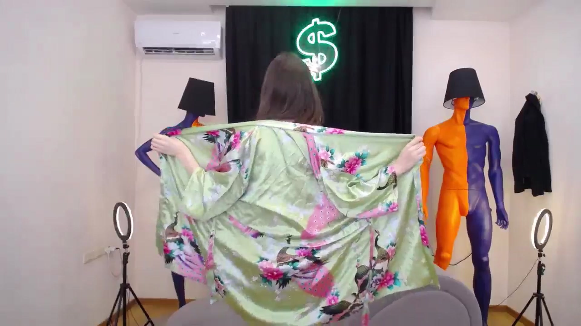 Gallery image thumbnail from Milim_Nava's myfreecams stream on, 06/20/2024, 11:14 image 10 of 20