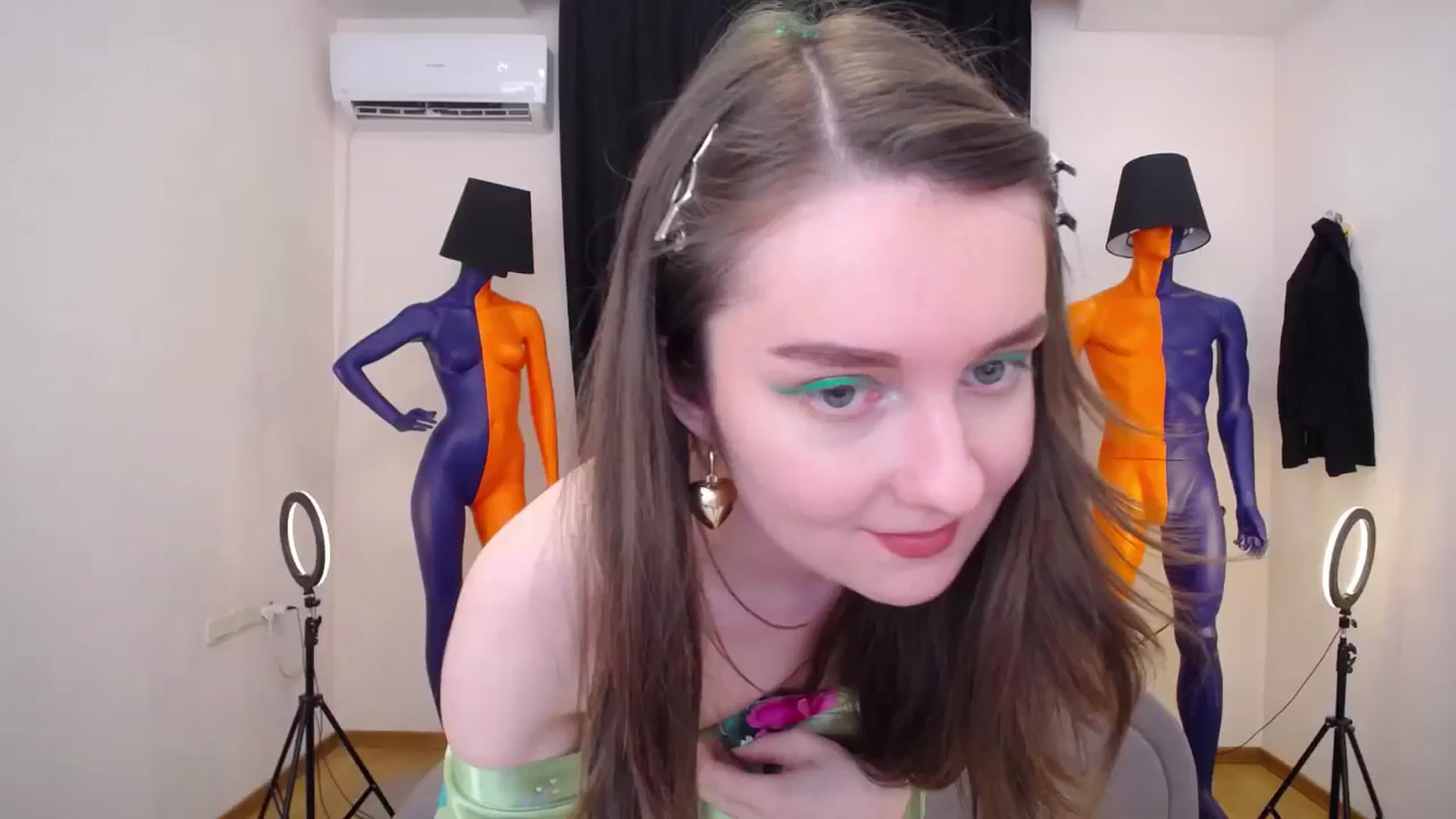 Gallery image thumbnail from Milim_Nava's myfreecams stream on, 06/20/2024, 12:48 image 8 of 20