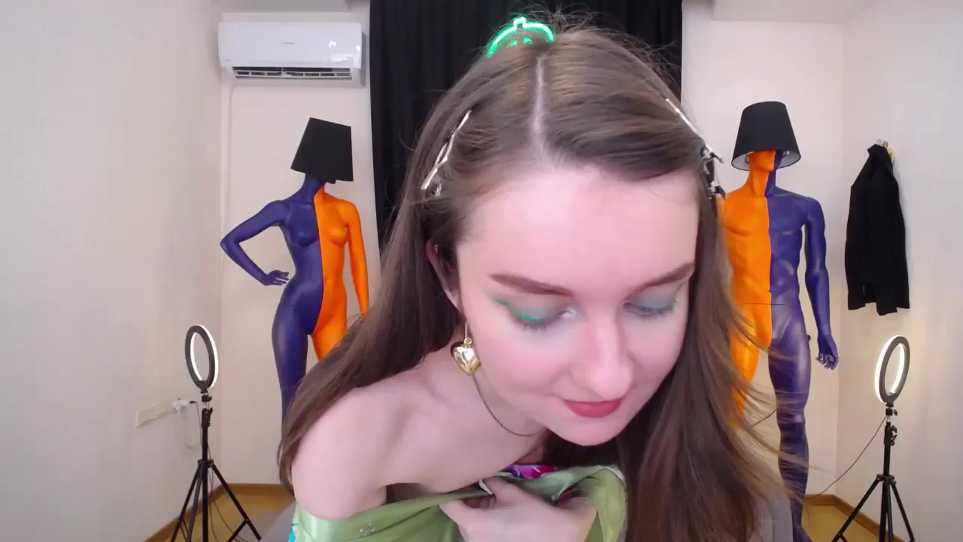 Gallery image thumbnail from Milim_Nava's myfreecams stream on, 06/20/2024, 12:48 image 4 of 20