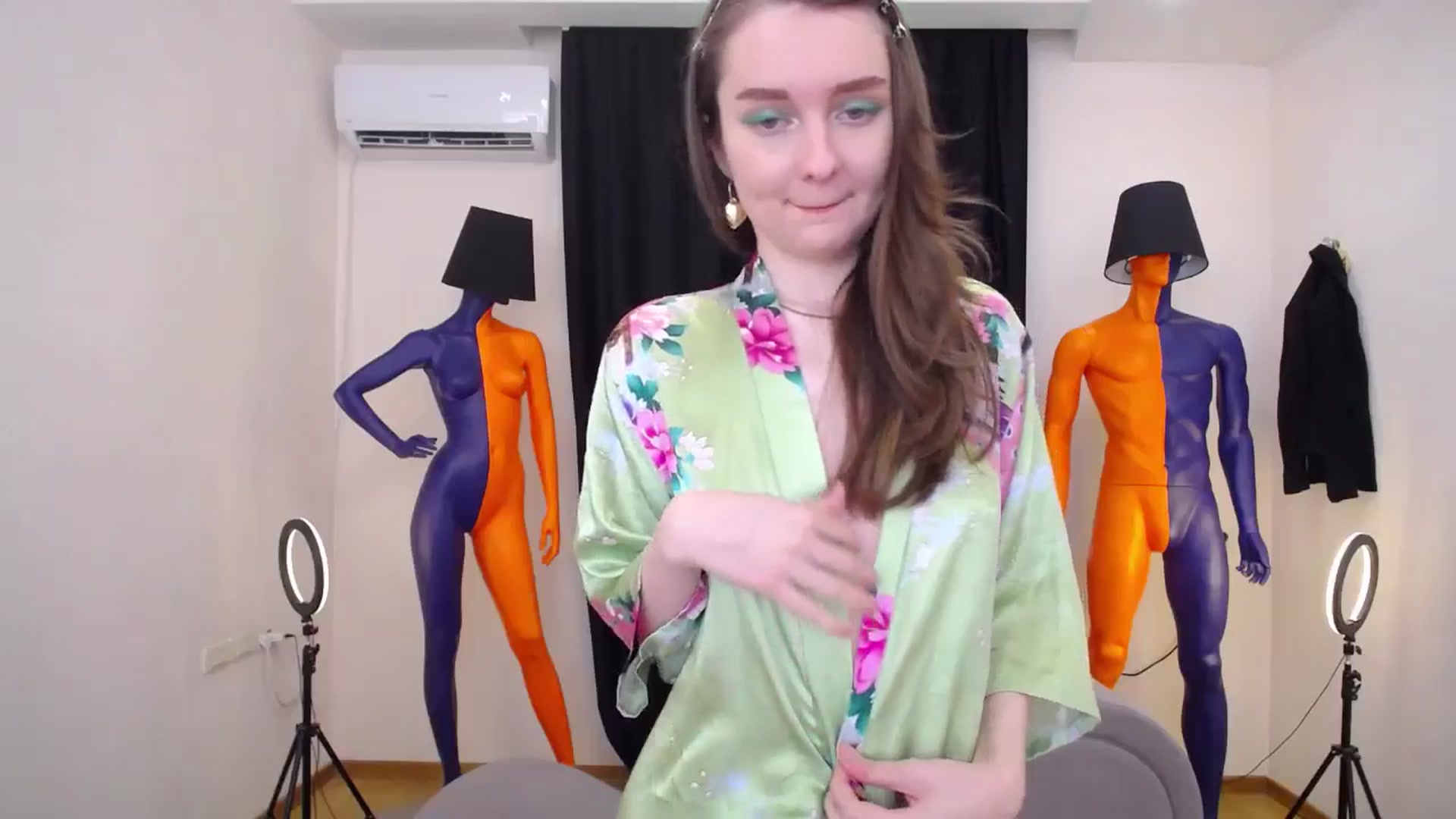 Gallery image thumbnail from Milim_Nava's myfreecams stream on, 06/20/2024, 12:48 image 15 of 20