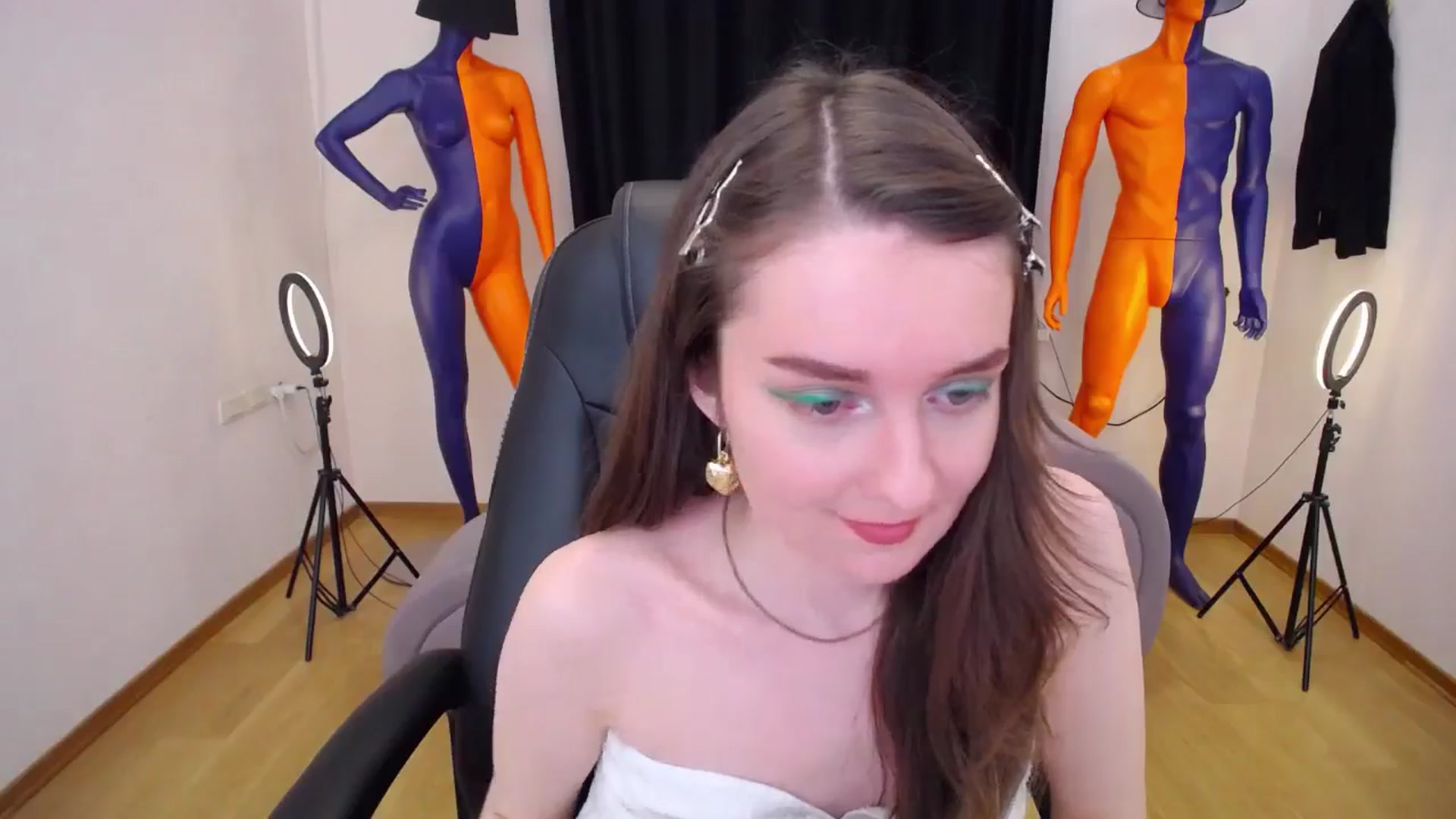 Gallery image thumbnail from Milim_Nava's myfreecams stream on, 06/20/2024, 13:13 image 8 of 20
