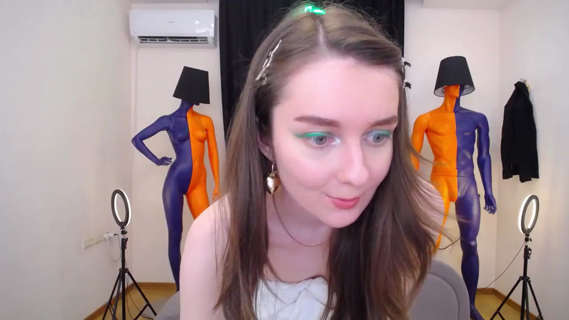 Gallery image thumbnail from Milim_Nava's myfreecams stream on, 06/20/2024, 14:17 image 16 of 20