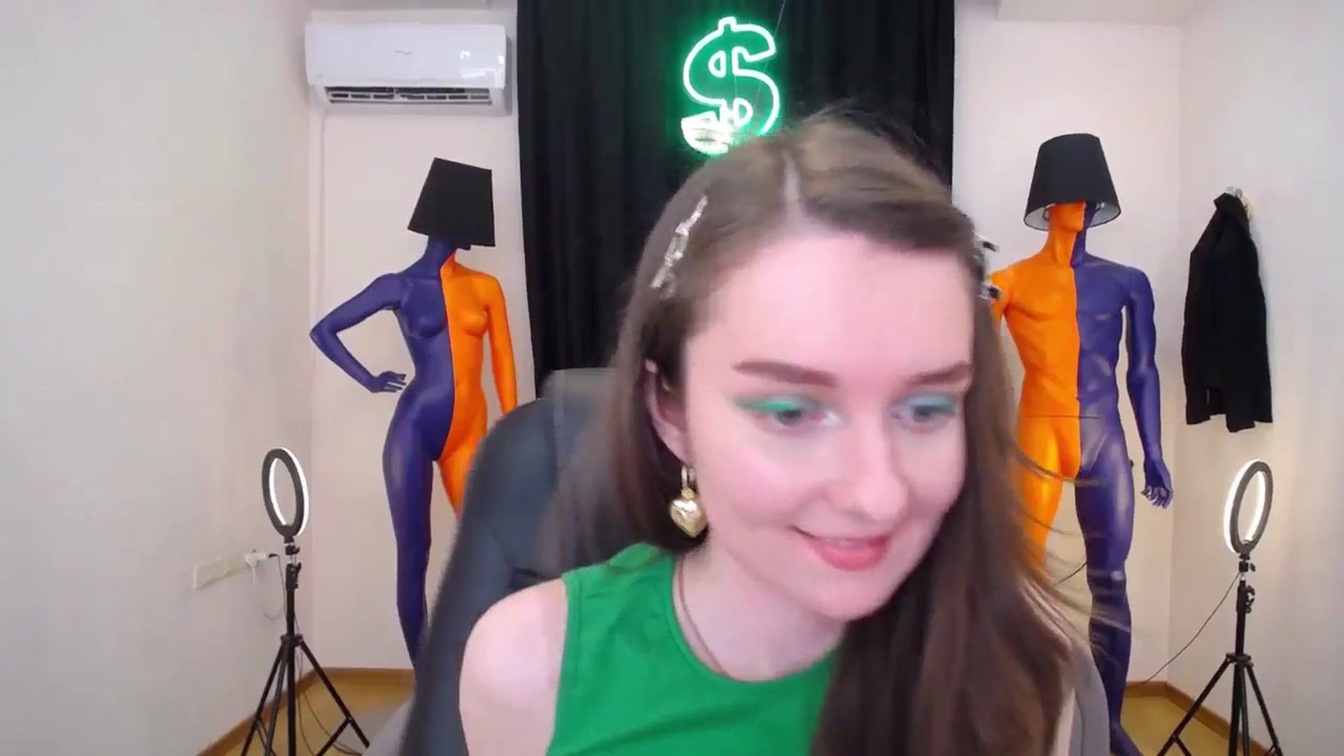 Gallery image thumbnail from Milim_Nava's myfreecams stream on, 06/20/2024, 14:17 image 18 of 20