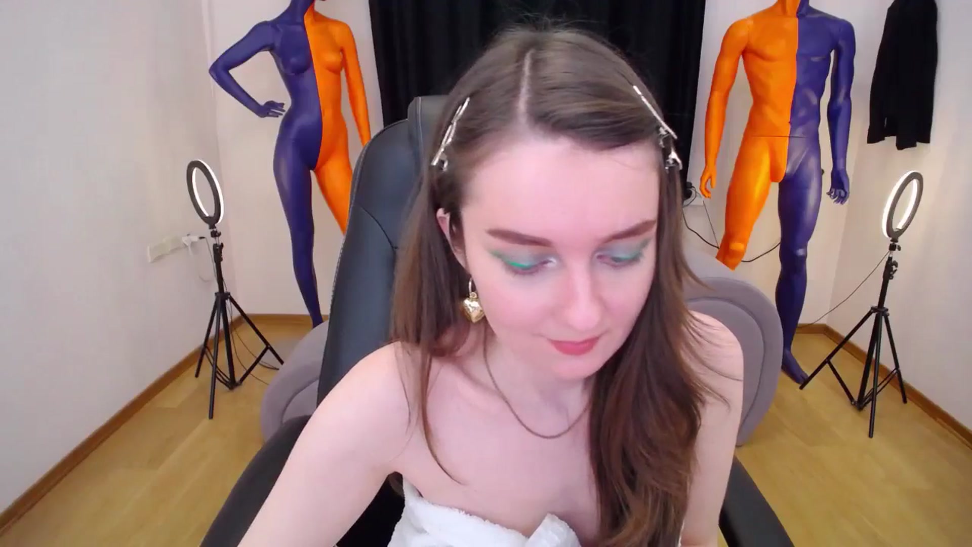 Gallery image thumbnail from Milim_Nava's myfreecams stream on, 06/20/2024, 14:17 image 7 of 20
