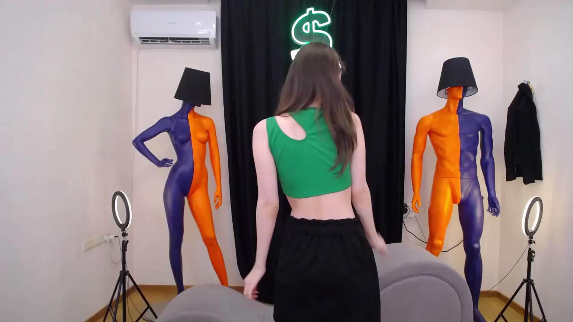 Gallery image thumbnail from Milim_Nava's myfreecams stream on, 06/20/2024, 15:56 image 1 of 20