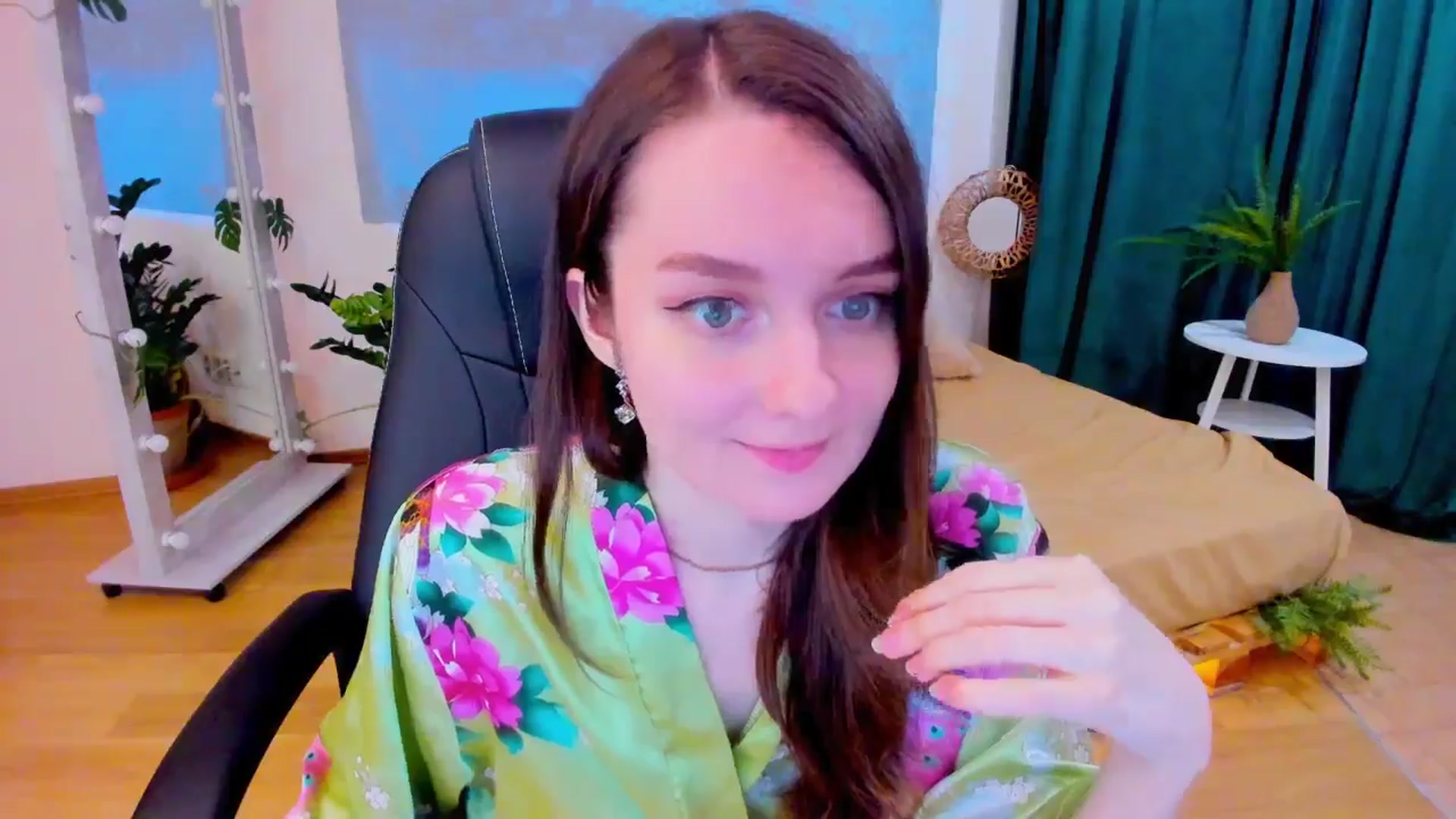 Gallery image thumbnail from Milim_Nava's myfreecams stream on, 06/21/2024, 16:00 image 6 of 20