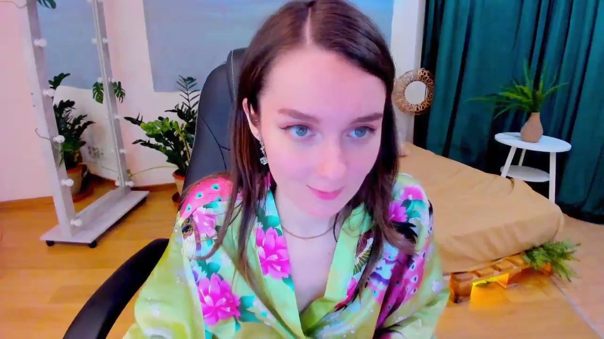 Gallery image thumbnail from Milim_Nava's myfreecams stream on, 06/21/2024, 16:00 image 14 of 20