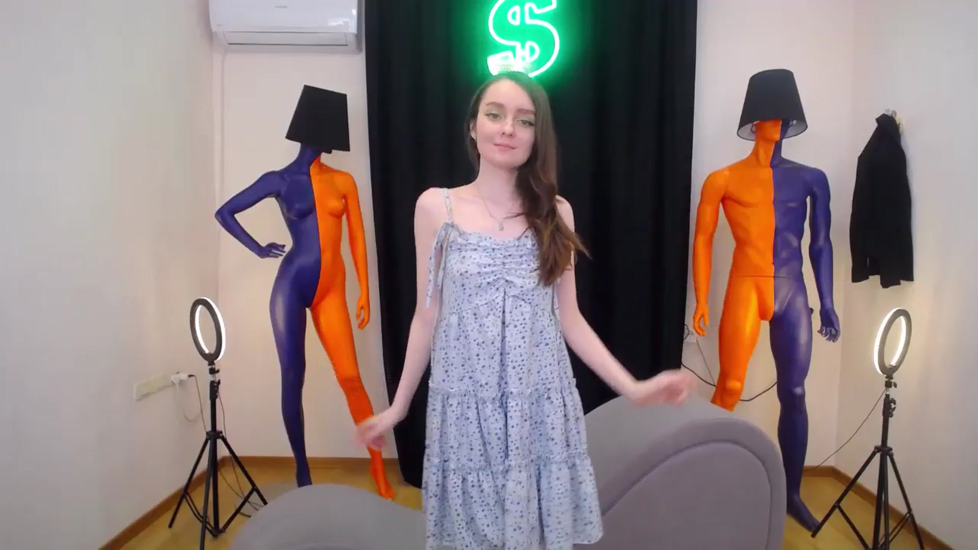 Gallery image thumbnail from Milim_Nava's myfreecams stream on, 06/24/2024, 07:34 image 7 of 20