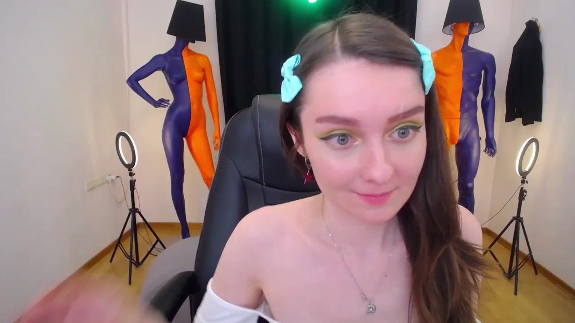 Gallery image thumbnail from Milim_Nava's myfreecams stream on, 06/24/2024, 09:50 image 9 of 20