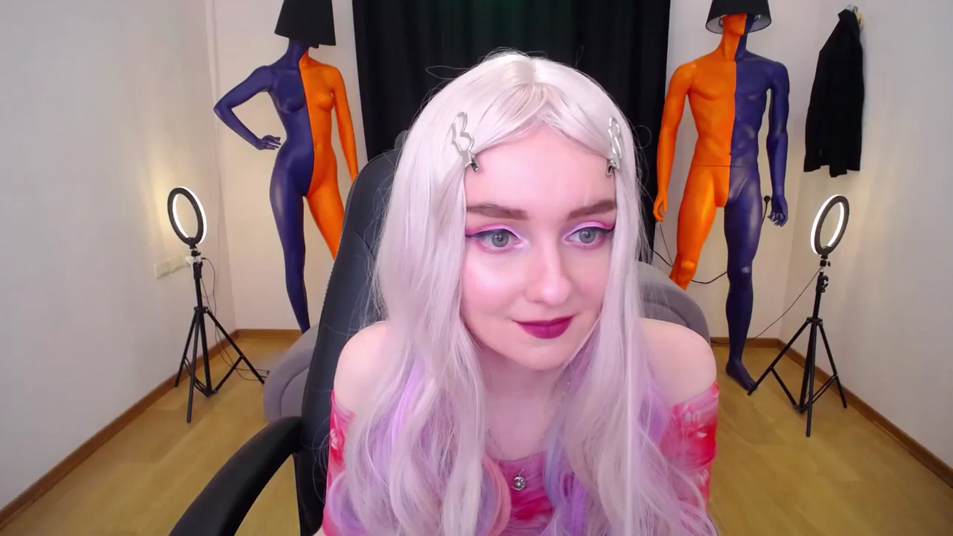 Gallery image thumbnail from Milim_Nava's myfreecams stream on, 06/26/2024, 19:32 image 16 of 20