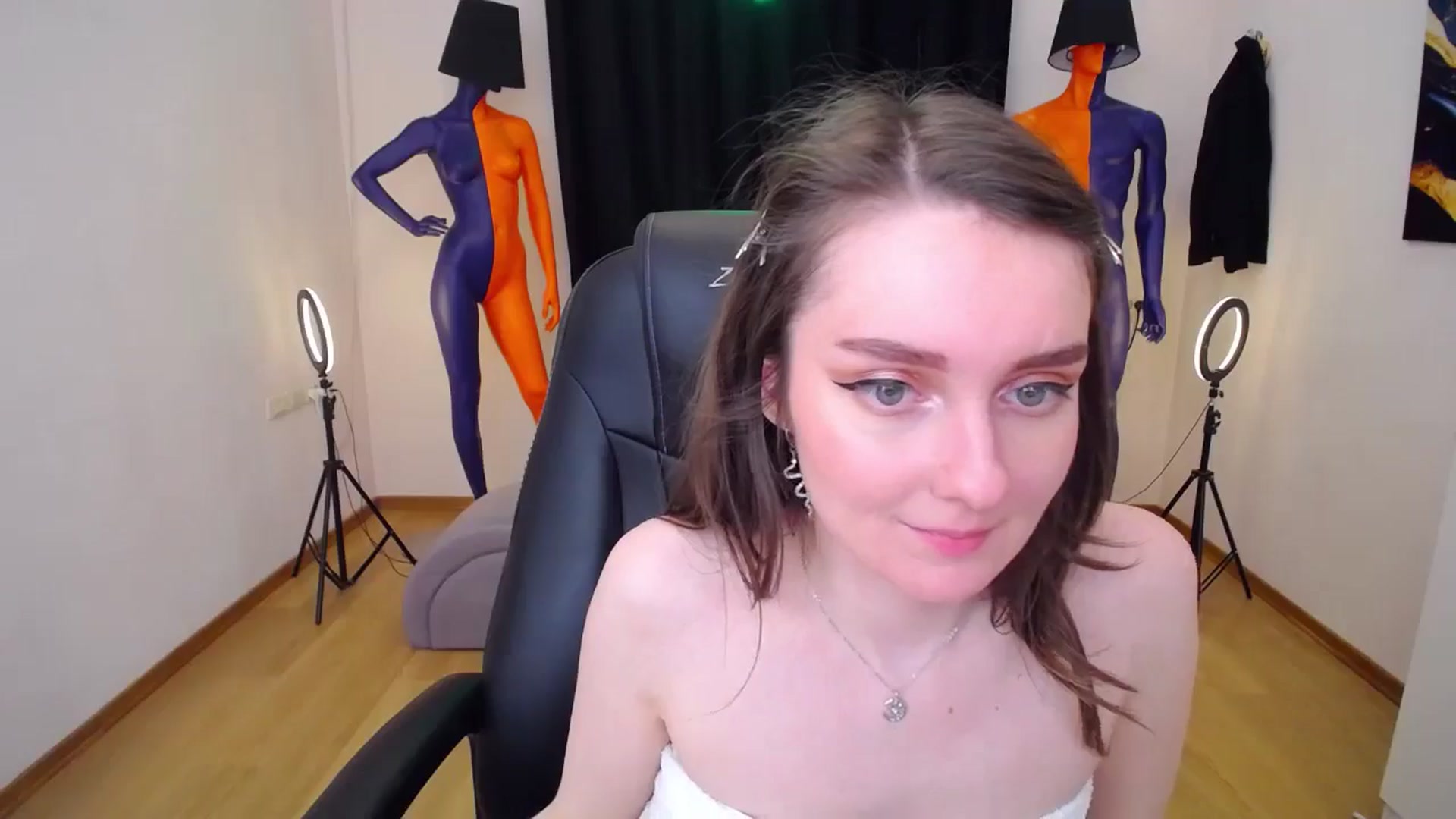 Gallery image thumbnail from Milim_Nava's myfreecams stream on, 06/28/2024, 15:53 image 17 of 20