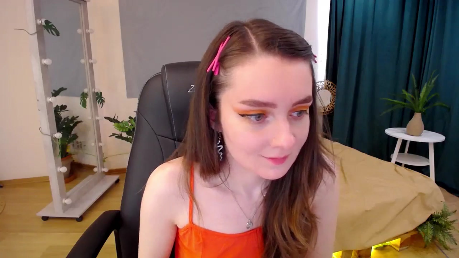 Gallery image thumbnail from Milim_Nava's myfreecams stream on, 06/29/2024, 10:35 image 10 of 20