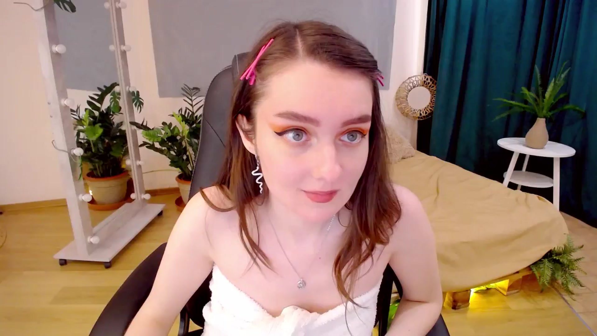 Gallery image thumbnail from Milim_Nava's myfreecams stream on, 06/29/2024, 16:47 image 3 of 20