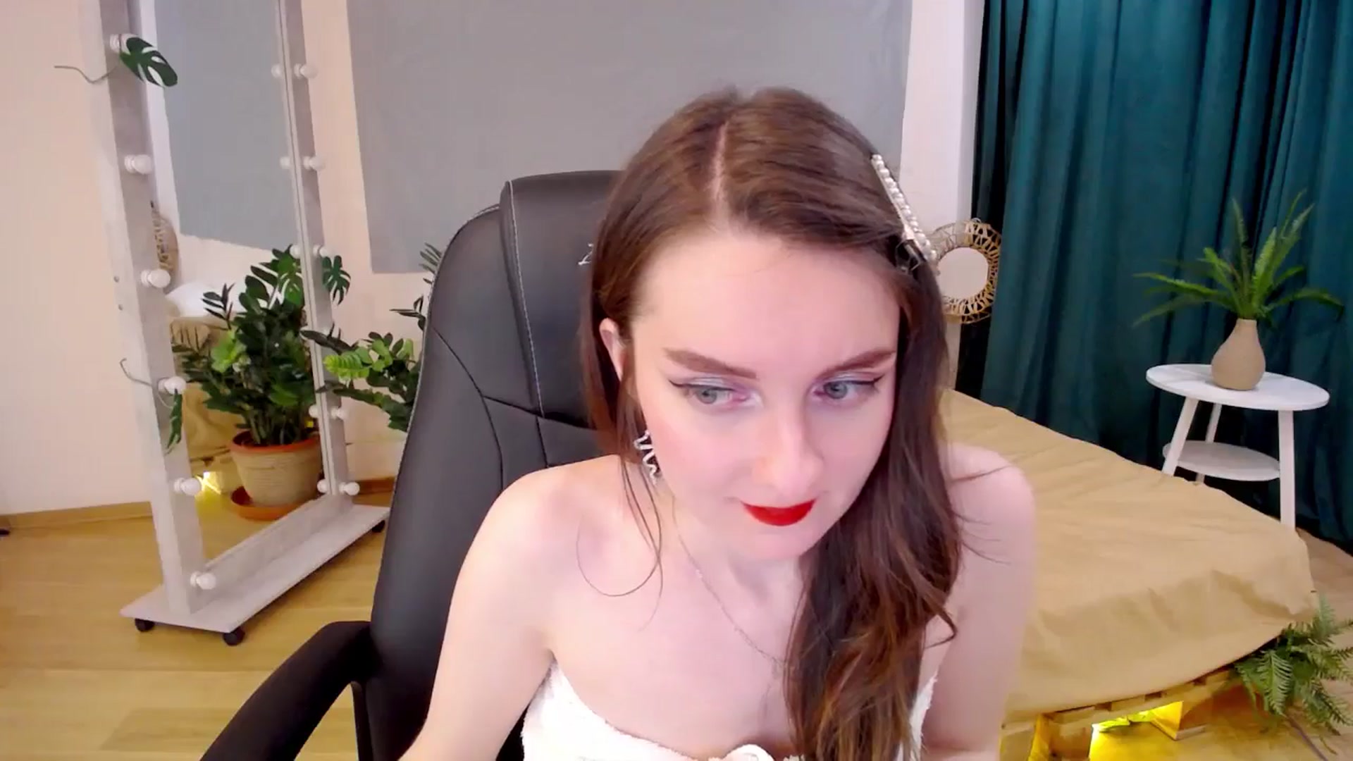Gallery image thumbnail from Milim_Nava's myfreecams stream on, 07/02/2024, 07:59 image 13 of 20