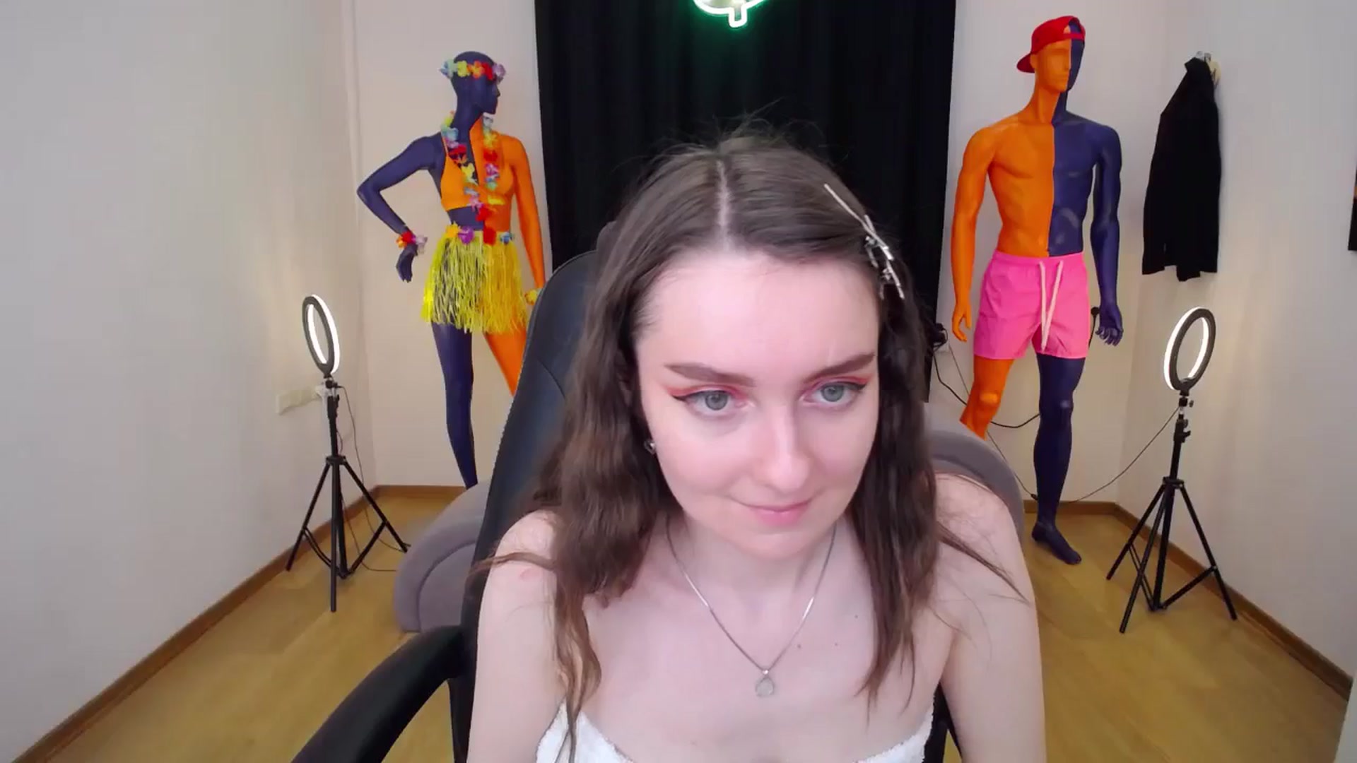 Gallery image thumbnail from Milim_Nava's myfreecams stream on, 07/04/2024, 08:23 image 17 of 20