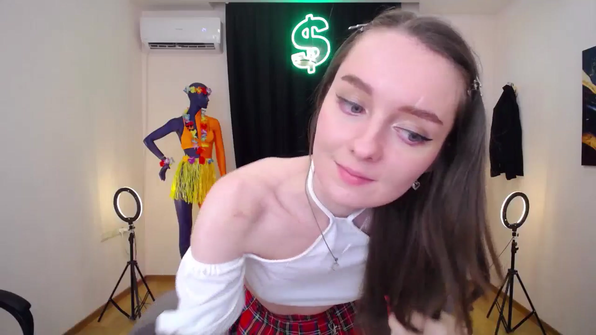 Gallery image thumbnail from Milim_Nava's myfreecams stream on, 07/06/2024, 13:42 image 4 of 20