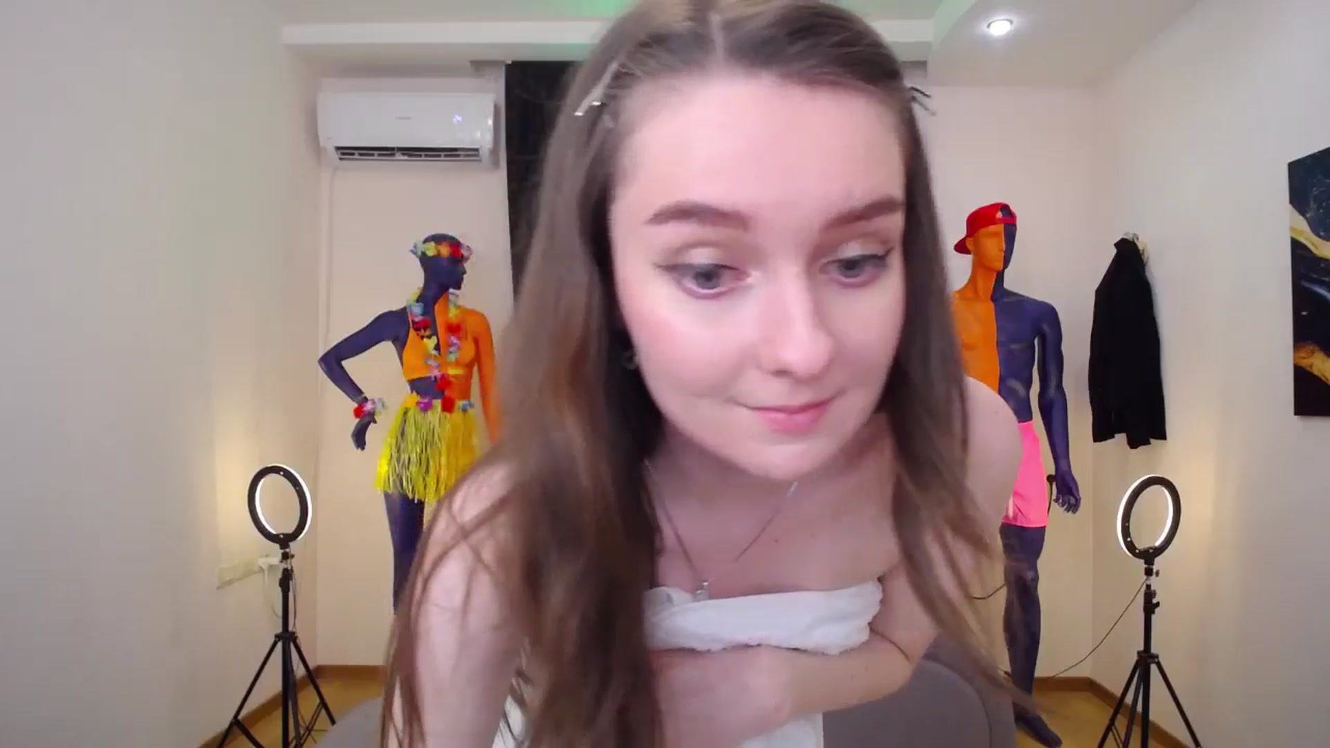 Gallery image thumbnail from Milim_Nava's myfreecams stream on, 07/06/2024, 15:10 image 19 of 20