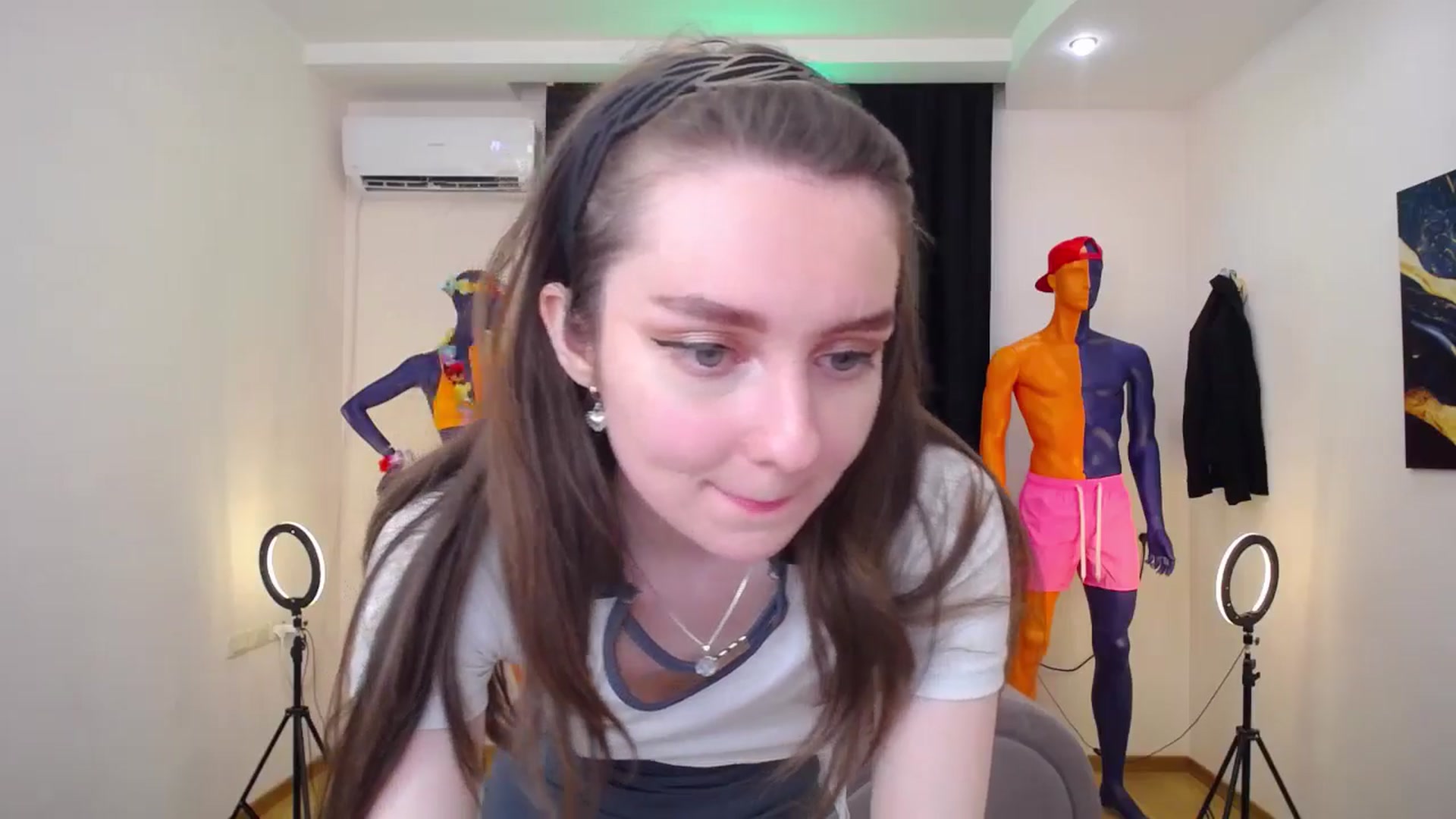 Gallery image thumbnail from Milim_Nava's myfreecams stream on, 07/07/2024, 11:12 image 7 of 20