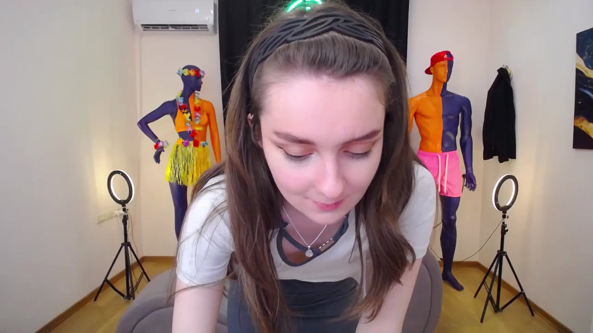 Gallery image thumbnail from Milim_Nava's myfreecams stream on, 07/07/2024, 11:12 image 8 of 20